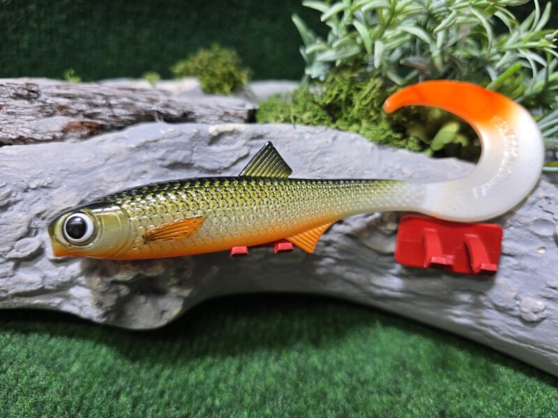 Ukleja Twister 15cm OLIWKA