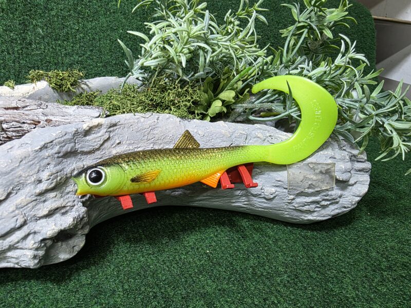 Ukleja Twister 15cm RUGIA FLUO ZŁOTY BROKAT